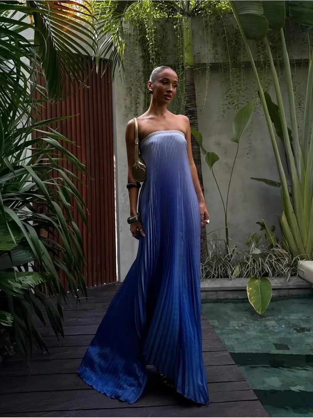 L’IDEE Bisous Strapless Pleated Gown Ombré Ocean Blue NEW with tags - Picture 2 of 10